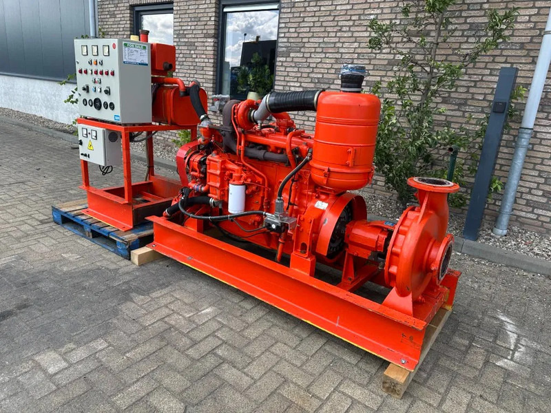 Iveco 8361 SI 10 KSB max. 378 m3 / h 11 Bar Waterpomp 104 hours ! Waterpump - Veepump: pilt 1 Iveco 8361 SI 10 KSB max. 378 m3 / h 11 Bar Waterpomp 104 hours ! Waterpump - Veepump: pilt 1