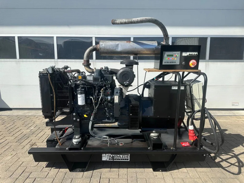 Iveco FPT NEF45 SM1A.A007 Himoinsa Stamford 66 kVA generatorset - Generaatorikomplekt: pilt 1 Iveco FPT NEF45 SM1A.A007 Himoinsa Stamford 66 kVA generatorset - Generaatorikomplekt: pilt 1