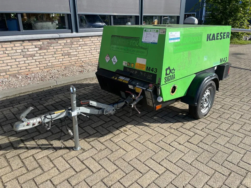 Kaeser M43 Kubota 4,2 m3 / min 7 Bar 30 kW Mobiele Silent Diesel Compressor - Õhukompressor: pilt 2 Kaeser M43 Kubota 4,2 m3 / min 7 Bar 30 kW Mobiele Silent Diesel Compressor - Õhukompressor: pilt 2