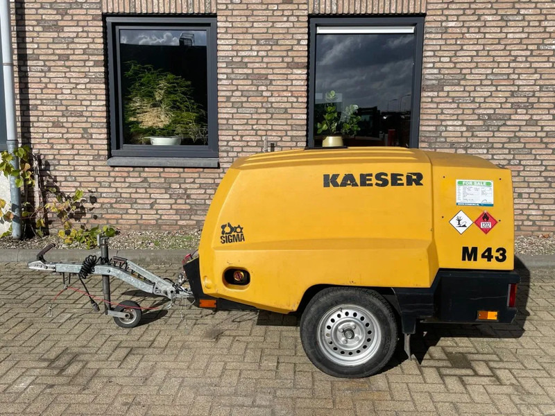 Kaeser M43 Kubota 4,2 m3 / min 7 Bar 30kW mobiele Compressor - Õhukompressor: pilt 1 Kaeser M43 Kubota 4,2 m3 / min 7 Bar 30kW mobiele Compressor - Õhukompressor: pilt 1