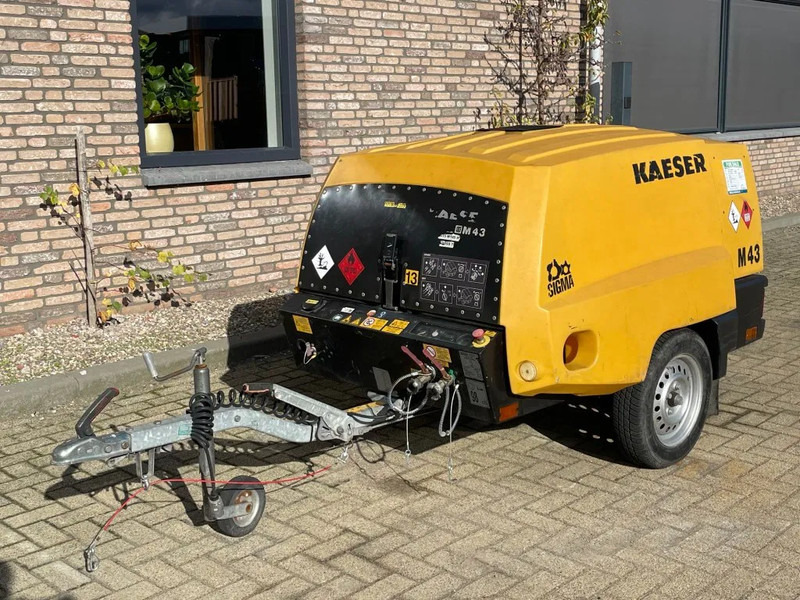 Kaeser M43 Kubota 4,2 m3 / min 7 Bar 30kW mobiele Compressor - Õhukompressor: pilt 2 Kaeser M43 Kubota 4,2 m3 / min 7 Bar 30kW mobiele Compressor - Õhukompressor: pilt 2