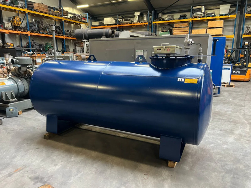 Kiwa IBC 4000 liter Kiwa Dubbelwandige Dieseltank - Merekonteiner: pilt 1 Kiwa IBC 4000 liter Kiwa Dubbelwandige Dieseltank - Merekonteiner: pilt 1