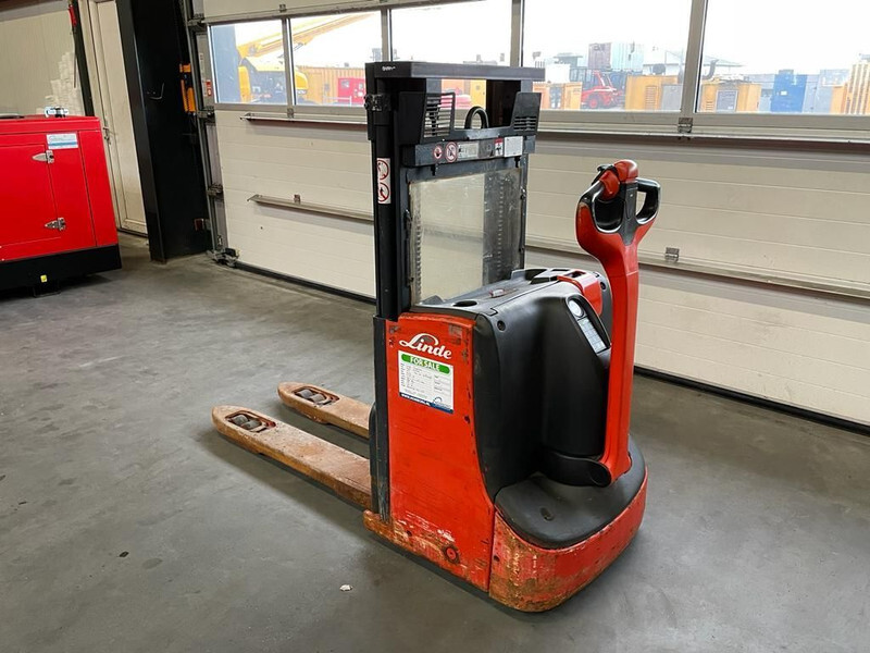 Linde D08 Stapelaar 1.8 ton 210 cm Hefhoogte Stapelaar - Virnastaja: pilt 2 Linde D08 Stapelaar 1.8 ton 210 cm Hefhoogte Stapelaar - Virnastaja: pilt 2