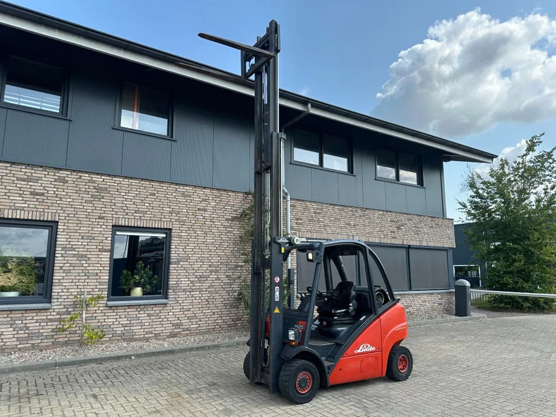Linde H25T 2.5 ton Triplex Freelift Sideshift LPG Heftruck - Gaasitõstuk: pilt 2 Linde H25T 2.5 ton Triplex Freelift Sideshift LPG Heftruck - Gaasitõstuk: pilt 2