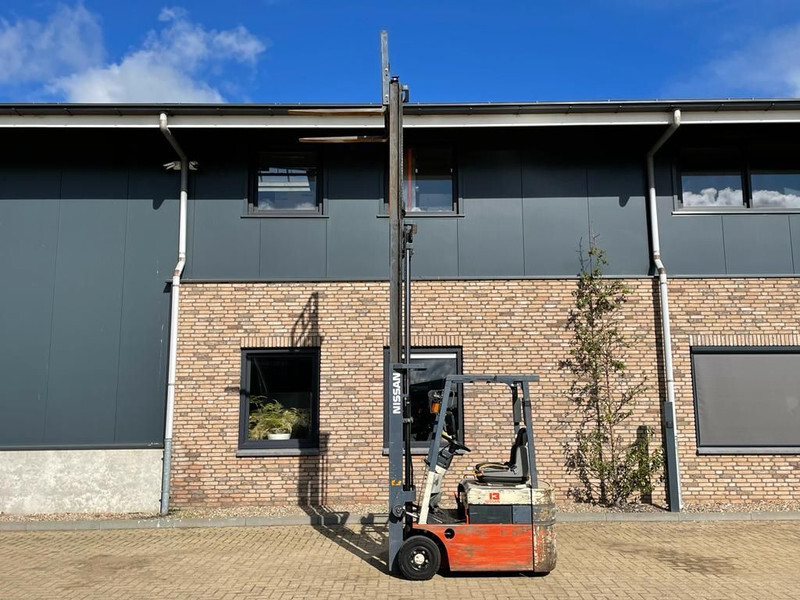 Nissan NX01L13U Elektra 1.25 ton Triplex Freelift Heftruck - Elektritõstuk: pilt 3 Nissan NX01L13U Elektra 1.25 ton Triplex Freelift Heftruck - Elektritõstuk: pilt 3