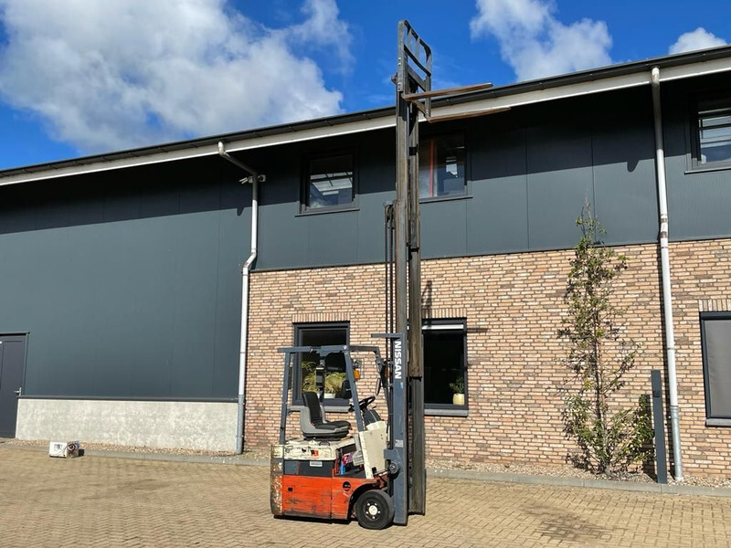 Nissan NX01L13U Elektra 1.25 ton Triplex Freelift Heftruck - Elektritõstuk: pilt 4 Nissan NX01L13U Elektra 1.25 ton Triplex Freelift Heftruck - Elektritõstuk: pilt 4