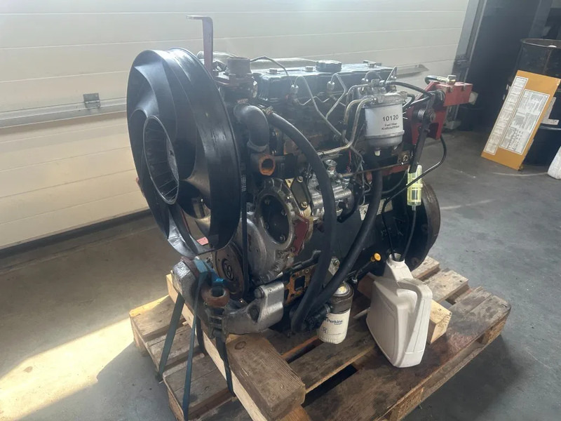 Perkins 1004-40 Diesel Engine 4 cilinder 65 PK Motor t.b.v Linde Heftruck - Mootor - Materjali käitlemise seade: pilt 5 Perkins 1004-40 Diesel Engine 4 cilinder 65 PK Motor t.b.v Linde Heftruck - Mootor - Materjali käitlemise seade: pilt 5