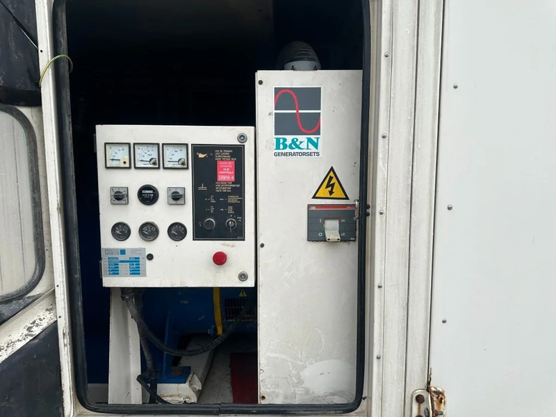 Perkins 3008-TAG3A FG Wilson Stamford 450 kVA Silent generatorset - Generaatorikomplekt: pilt 2 Perkins 3008-TAG3A FG Wilson Stamford 450 kVA Silent generatorset - Generaatorikomplekt: pilt 2