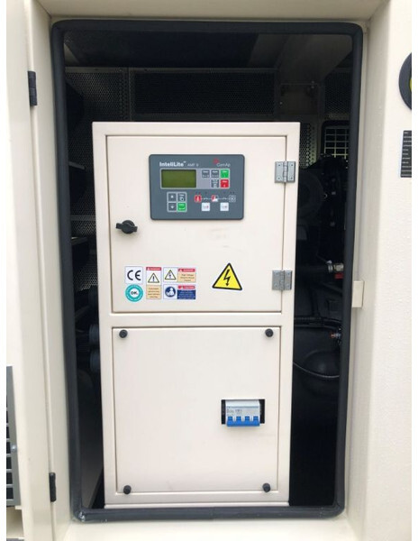 Uus Generaatorikomplekt Perkins 33 kVA Supersilent generatorset: pilt 6
