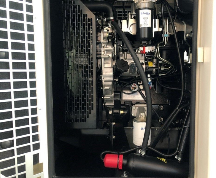 Uus Generaatorikomplekt Perkins 33 kVA Supersilent generatorset: pilt 13