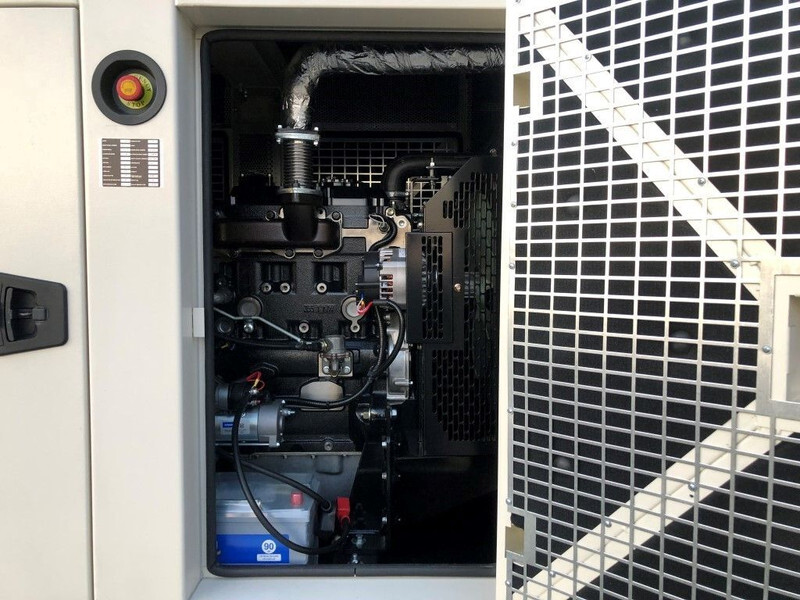 Uus Generaatorikomplekt Perkins 33 kVA Supersilent generatorset: pilt 14