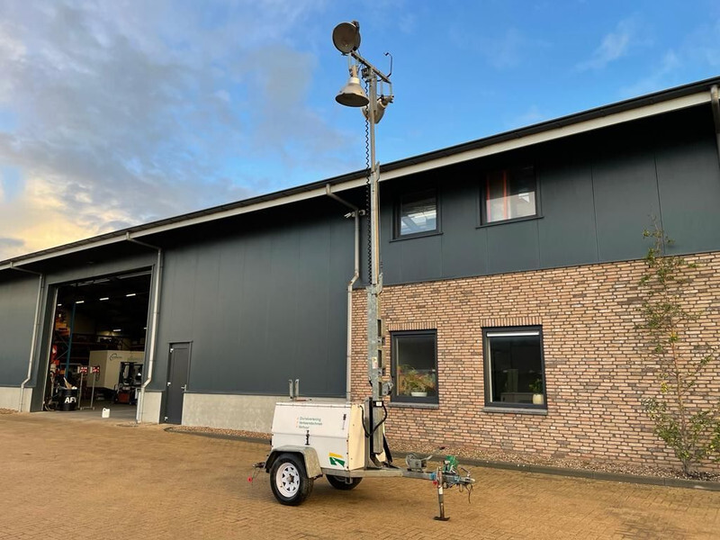 Perkins Mecc Alte Spa 5 kVA Mobiele Lichtmast Aggregaat Light Tower - Valgustorn: pilt 5 Perkins Mecc Alte Spa 5 kVA Mobiele Lichtmast Aggregaat Light Tower - Valgustorn: pilt 5