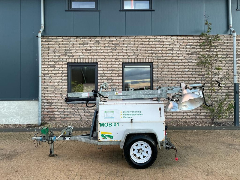 Perkins Mecc Alte Spa 5 kVA Mobiele Lichtmast Aggregaat Light Tower - Valgustorn: pilt 1 Perkins Mecc Alte Spa 5 kVA Mobiele Lichtmast Aggregaat Light Tower - Valgustorn: pilt 1