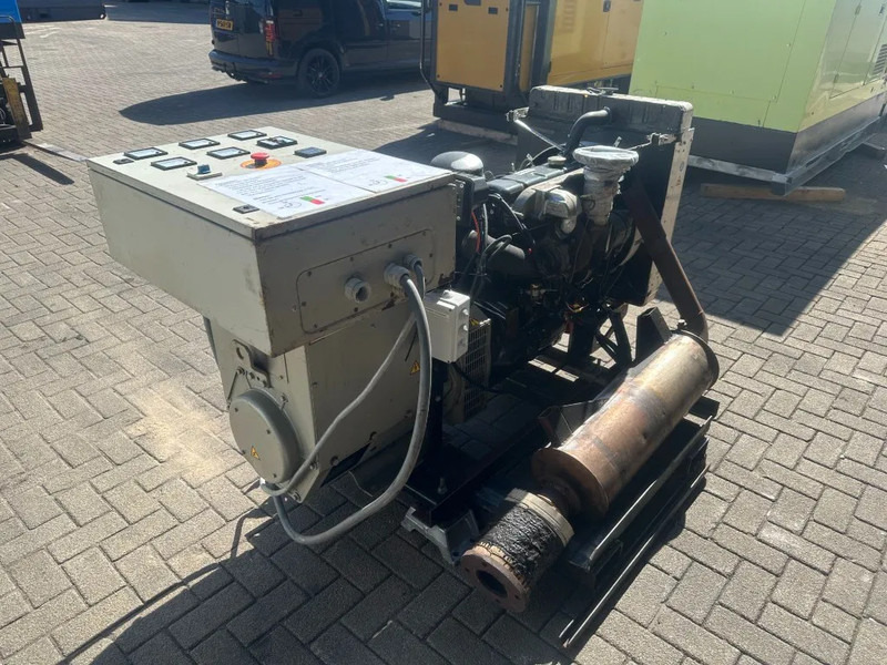 Perkins T4.236 Stamford 60 kVA generatorset 645 hours ! - Generaatorikomplekt: pilt 3 Perkins T4.236 Stamford 60 kVA generatorset 645 hours ! - Generaatorikomplekt: pilt 3