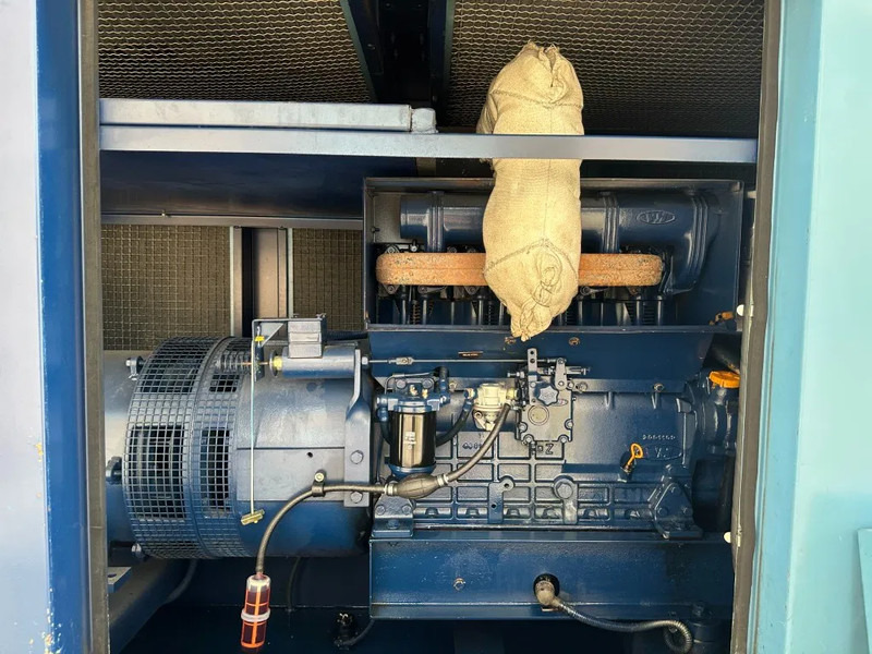 SDMO VM Leroy Somer 30 kVA Silent noodstroom generatorset - Generaatorikomplekt: pilt 3 SDMO VM Leroy Somer 30 kVA Silent noodstroom generatorset - Generaatorikomplekt: pilt 3