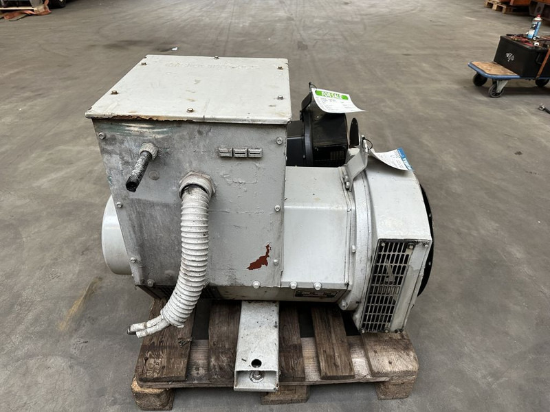 Stamford UCM224G13 Geneartordeel 62 kVA Alternator - Generaatorikomplekt: pilt 5 Stamford UCM224G13 Geneartordeel 62 kVA Alternator - Generaatorikomplekt: pilt 5