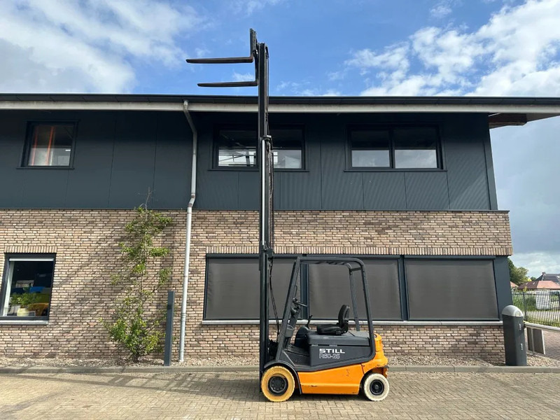 Still R 60-25 2.5 ton Triplex Freelift Sideshift Elektra Heftruck 590 cm hefhoogte ! - Elektritõstuk: pilt 2 Still R 60-25 2.5 ton Triplex Freelift Sideshift Elektra Heftruck 590 cm hefhoogte ! - Elektritõstuk: pilt 2