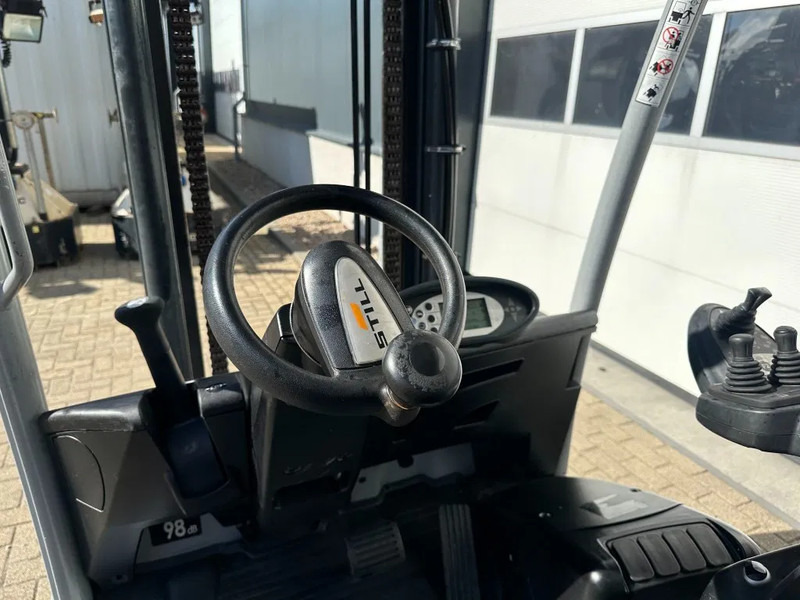 Gaasitõstuk Still RX70-25 T 2.5 ton Duplex Sideshift LPG Heftruck 2020: pilt 16 Gaasitõstuk Still RX70-25 T 2.5 ton Duplex Sideshift LPG Heftruck 2020: pilt 16