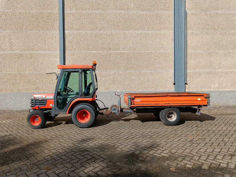 Kubota B2410 met Nimos Kipper - Puksiirtraktor: pilt 3 Kubota B2410 met Nimos Kipper - Puksiirtraktor: pilt 3