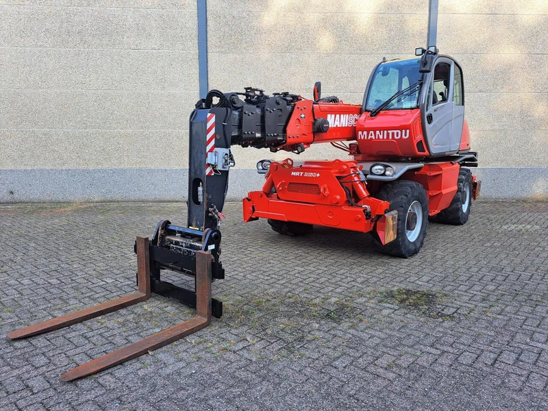 Manitou MRT 2150+ Privilege All-Terrain Rotating Telehandler (2015) - Teleskooplaadur: pilt 1 Manitou MRT 2150+ Privilege All-Terrain Rotating Telehandler (2015) - Teleskooplaadur: pilt 1