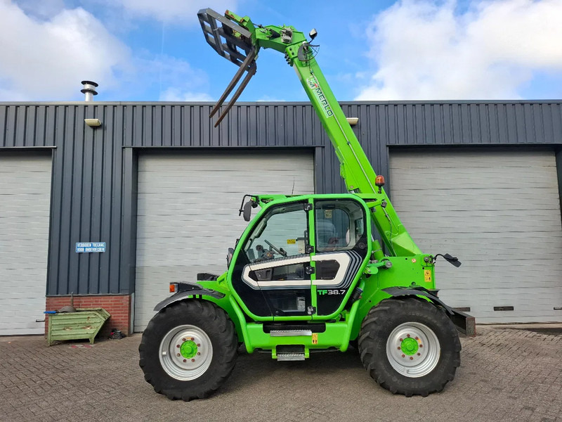 Merlo TF38.7 - Teleskooplaadur: pilt 4 Merlo TF38.7 - Teleskooplaadur: pilt 4