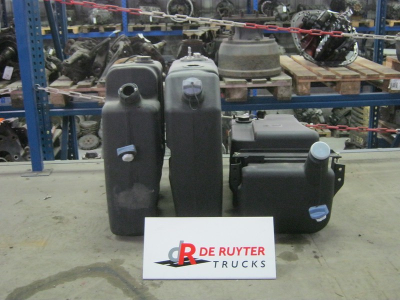 DAF AdBlue tanks div. type - AdBlue paak - Veoauto: pilt 1 DAF AdBlue tanks div. type - AdBlue paak - Veoauto: pilt 1