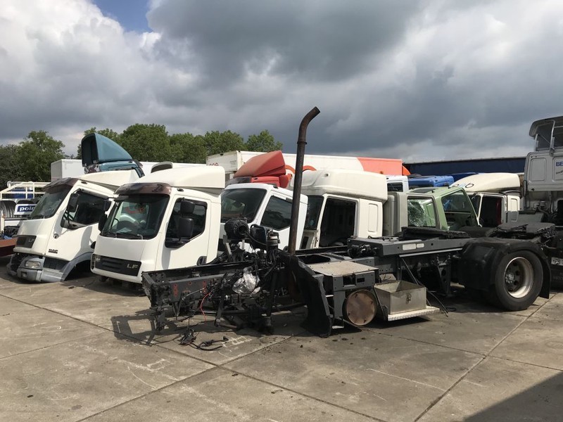 DAF DIVERSEN SLOOPONDERDELEN - Raam/ Konstruktsioon: pilt 3 DAF DIVERSEN SLOOPONDERDELEN - Raam/ Konstruktsioon: pilt 3