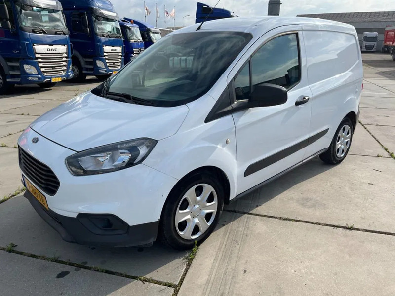 Ford Transit Courier 1.5 EURO 6 - Väike kaubik: pilt 1 Ford Transit Courier 1.5 EURO 6 - Väike kaubik: pilt 1