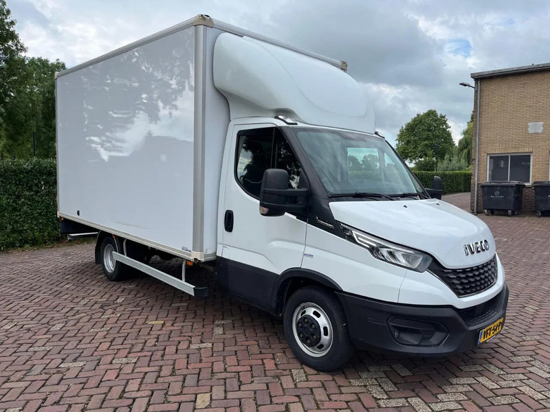 Iveco Daily 35C16 Achterdeuren (15 diverse modellen op voorraad) - Tarbesõiduk furgoon, Meeskonnaauto: pilt 1 Iveco Daily 35C16 Achterdeuren (15 diverse modellen op voorraad) - Tarbesõiduk furgoon, Meeskonnaauto: pilt 1