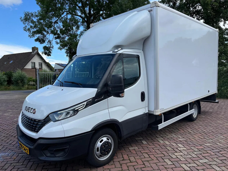 Iveco Daily 35C16 Achterdeuren (15 diverse modellen op voorraad) - Tarbesõiduk furgoon, Meeskonnaauto: pilt 1 Iveco Daily 35C16 Achterdeuren (15 diverse modellen op voorraad) - Tarbesõiduk furgoon, Meeskonnaauto: pilt 1