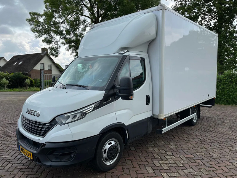 Iveco Daily 35C16 Achterdeuren (15 diverse modellen op voorraad) - Tarbesõiduk furgoon, Meeskonnaauto: pilt 1 Iveco Daily 35C16 Achterdeuren (15 diverse modellen op voorraad) - Tarbesõiduk furgoon, Meeskonnaauto: pilt 1