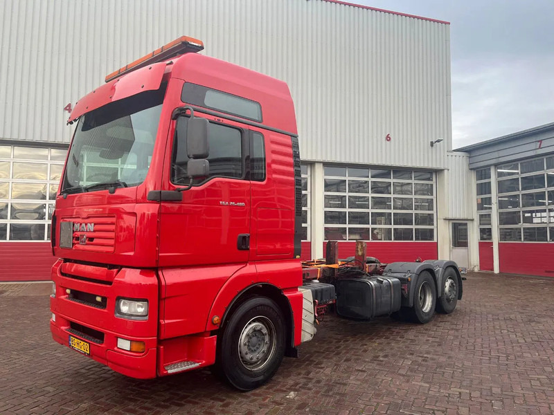 MAN 17 TGA 26.480 EURO 3 MANUAL - Kabiinišassiiga veoauto: pilt 1 MAN 17 TGA 26.480 EURO 3 MANUAL - Kabiinišassiiga veoauto: pilt 1