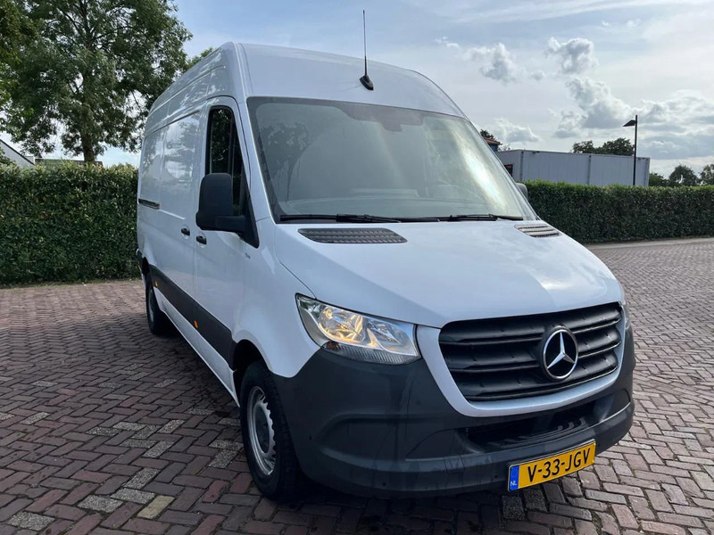Mercedes-Benz Sprinter 317 1.9 CDI L2H1 - Kaubik, Meeskonnaauto: pilt 4 Mercedes-Benz Sprinter 317 1.9 CDI L2H1 - Kaubik, Meeskonnaauto: pilt 4