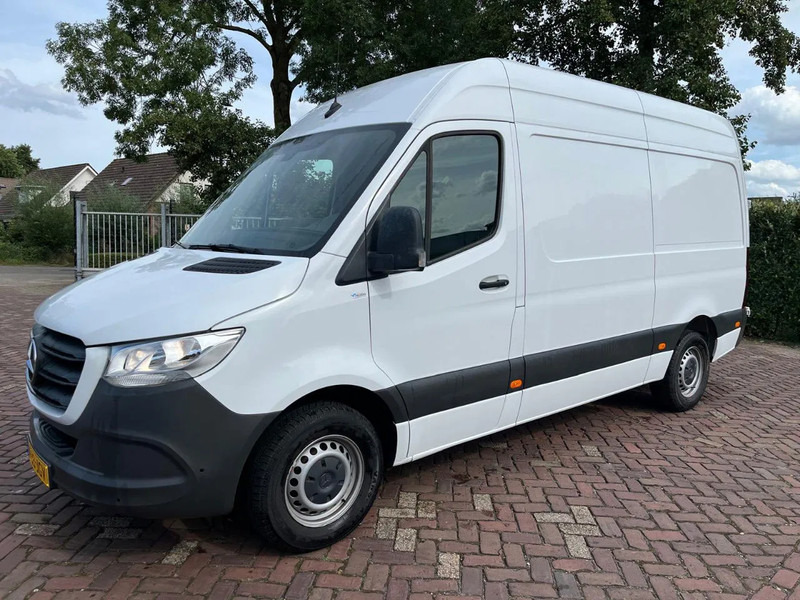 Mercedes-Benz Sprinter 317 1.9 CDI L2H1 - Kaubik, Meeskonnaauto: pilt 1 Mercedes-Benz Sprinter 317 1.9 CDI L2H1 - Kaubik, Meeskonnaauto: pilt 1