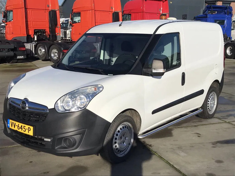 Opel Combo 1.6 CDTI - Kaubik: pilt 3 Opel Combo 1.6 CDTI - Kaubik: pilt 3