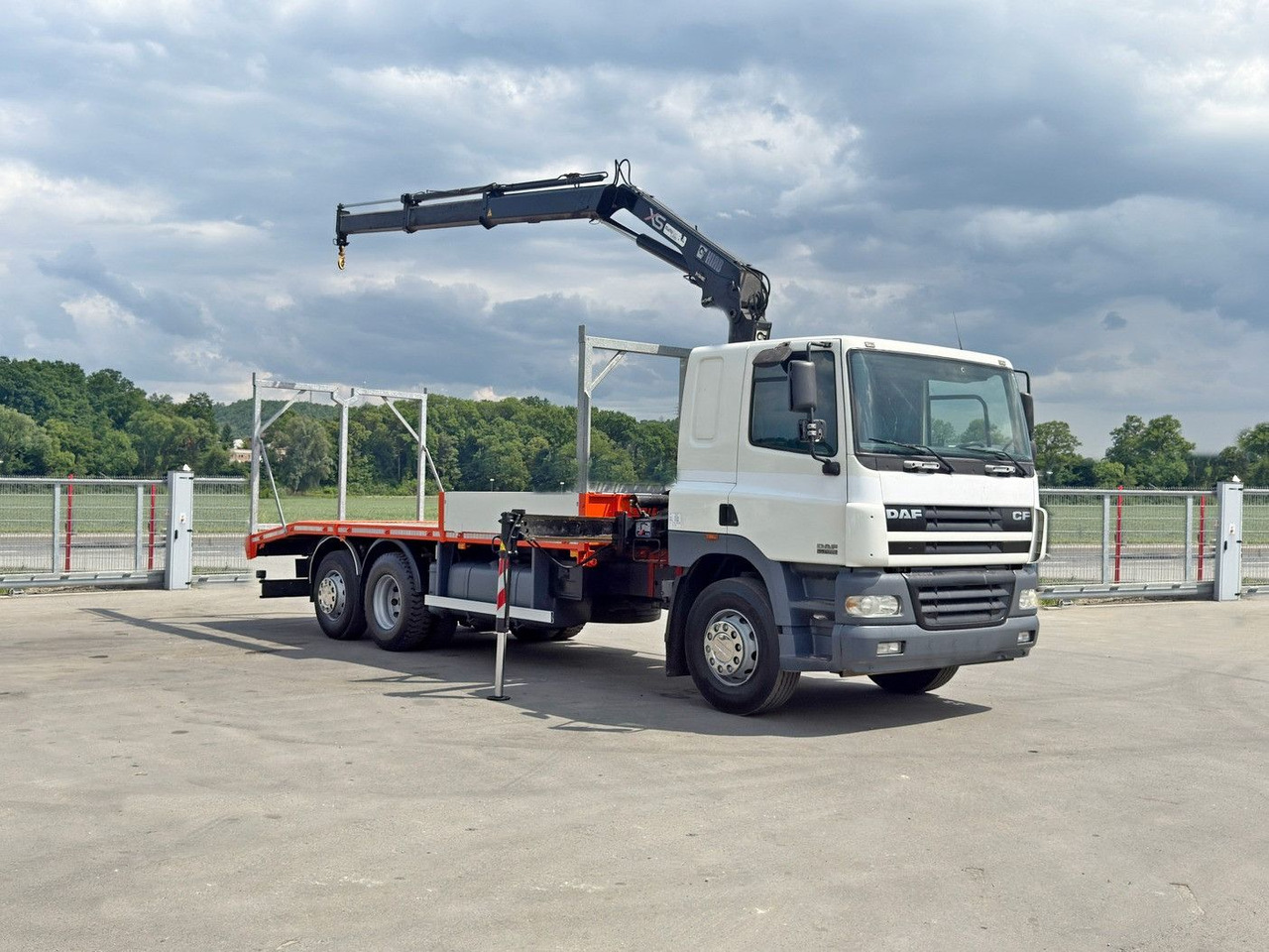 DAF CF 85.380*ABSCHLEPPWAGEN 7,20m+ HIAB 144 B-2 DUO - Puksiirauto: pilt 2 DAF CF 85.380*ABSCHLEPPWAGEN 7,20m+ HIAB 144 B-2 DUO - Puksiirauto: pilt 2