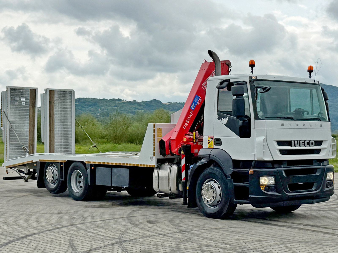 Iveco Stralis 310 * FASSI F230AXP.22 + FUNK * TOP - Puksiirauto: pilt 5 Iveco Stralis 310 * FASSI F230AXP.22 + FUNK * TOP - Puksiirauto: pilt 5
