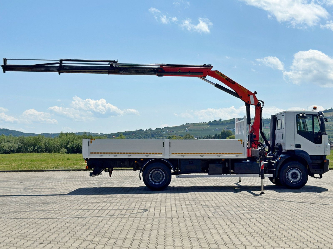 Iveco TRAKKER 310* PRITSCHE 6,00 m * PK 15500 * TOP - Kraanaga veoauto: pilt 5 Iveco TRAKKER 310* PRITSCHE 6,00 m * PK 15500 * TOP - Kraanaga veoauto: pilt 5