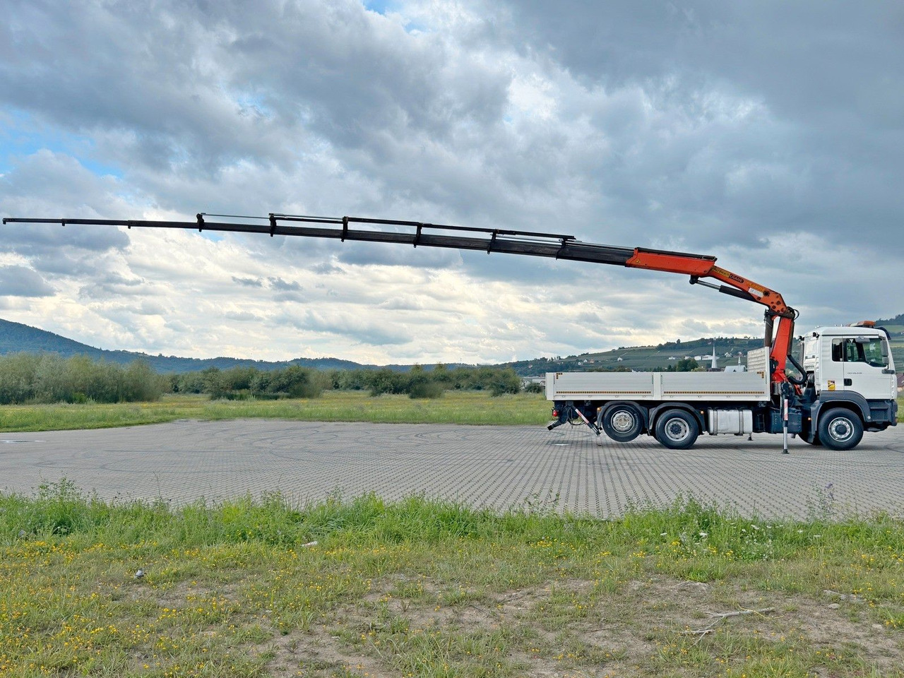 MAN TGA 26.430 Pritsche 5,50m + KRAN+ FUNK/6-4H2 MAN TGA 26.430 * PK 23002 + FUNK/6-4H2 - Kraanaga veoauto: pilt 5 MAN TGA 26.430 Pritsche 5,50m + KRAN+ FUNK/6-4H2 MAN TGA 26.430 * PK 23002 + FUNK/6-4H2 - Kraanaga veoauto: pilt 5