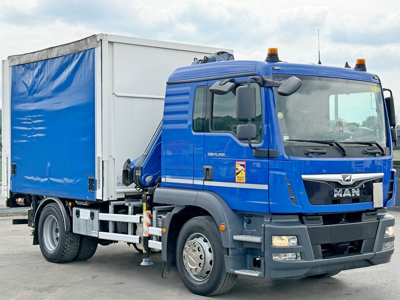 MAN TGM 15.250* FASSI F110A.0.23 * TOPZUSTAND - Kraanaga veoauto: pilt 3 MAN TGM 15.250* FASSI F110A.0.23 * TOPZUSTAND - Kraanaga veoauto: pilt 3