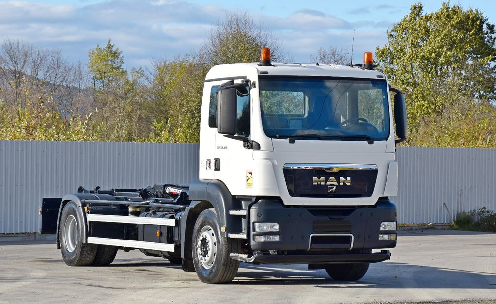 MAN TGS 18.320 Abrollkipper * Top Zustand! MAN TGS 18.320 Abrollkipper * Top Zustand! - Konkstõstukiga veoauto: pilt 2 MAN TGS 18.320 Abrollkipper * Top Zustand! MAN TGS 18.320 Abrollkipper * Top Zustand! - Konkstõstukiga veoauto: pilt 2