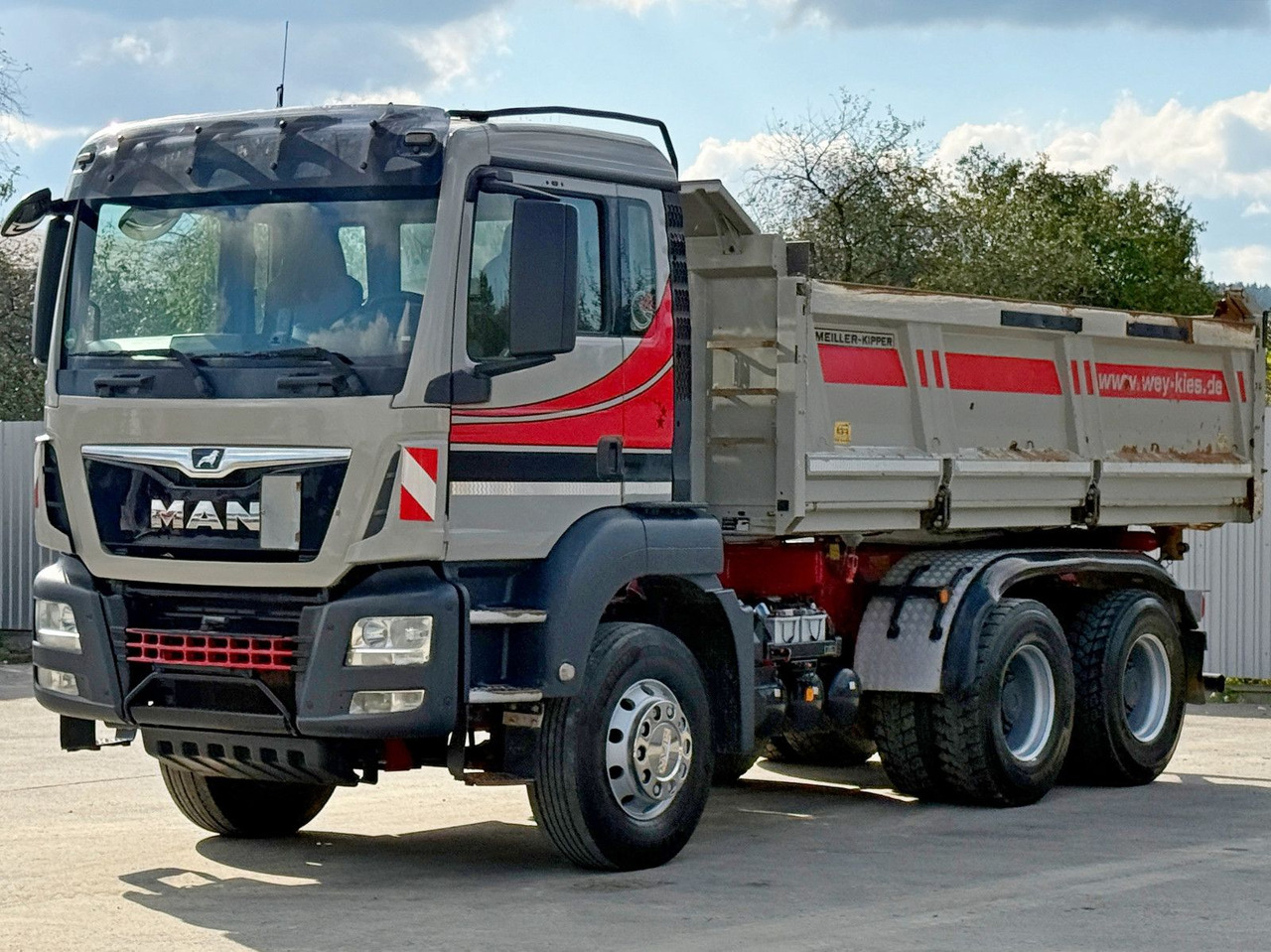 MAN TGS 26.460 * Kipper 4,90m+BORDMATIC * 6x4 * TOP - Kallurauto, Kraanaga veoauto: pilt 5 MAN TGS 26.460 * Kipper 4,90m+BORDMATIC * 6x4 * TOP - Kallurauto, Kraanaga veoauto: pilt 5