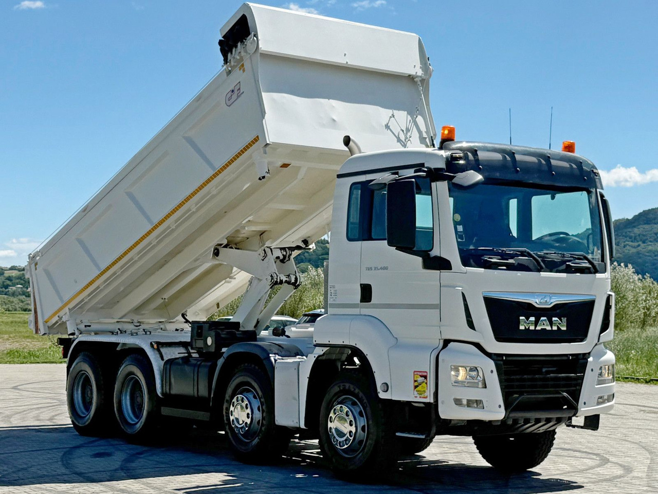 MAN TGS 35.400 KIPPER 6,00 m + BORDMATIC * 8x4 - Kallurauto: pilt 4 MAN TGS 35.400 KIPPER 6,00 m + BORDMATIC * 8x4 - Kallurauto: pilt 4