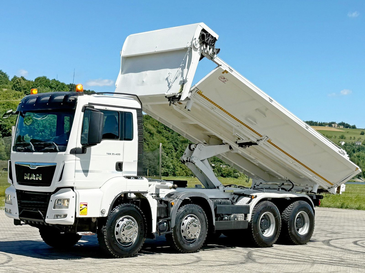 MAN TGS 35.400 KIPPER 6,00 m + BORDMATIC * 8x4 - Kallurauto: pilt 3 MAN TGS 35.400 KIPPER 6,00 m + BORDMATIC * 8x4 - Kallurauto: pilt 3