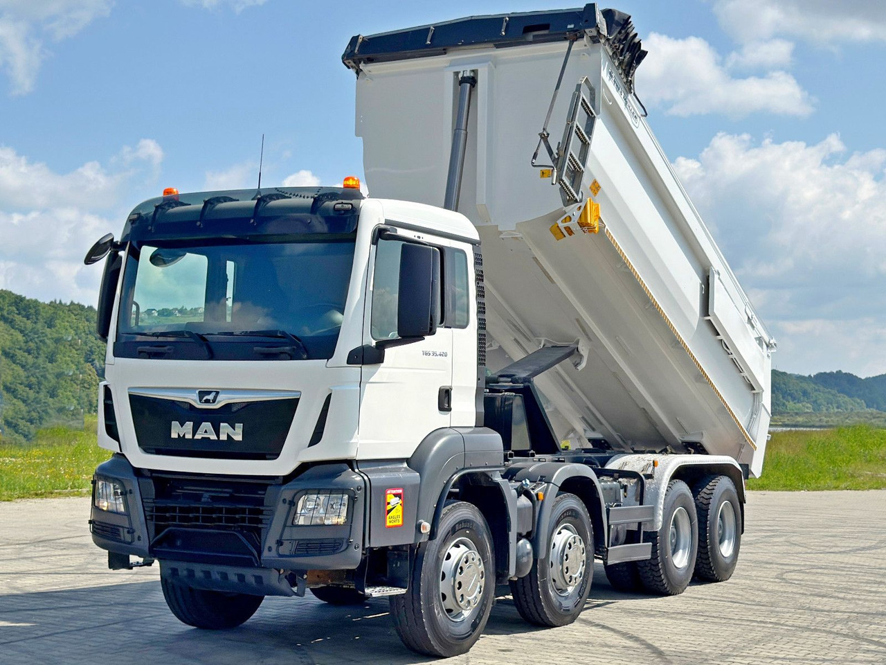 MAN TGS 35.420 KIPPER * 8x4 * TOPZUSTAND - Kallurauto: pilt 3 MAN TGS 35.420 KIPPER * 8x4 * TOPZUSTAND - Kallurauto: pilt 3