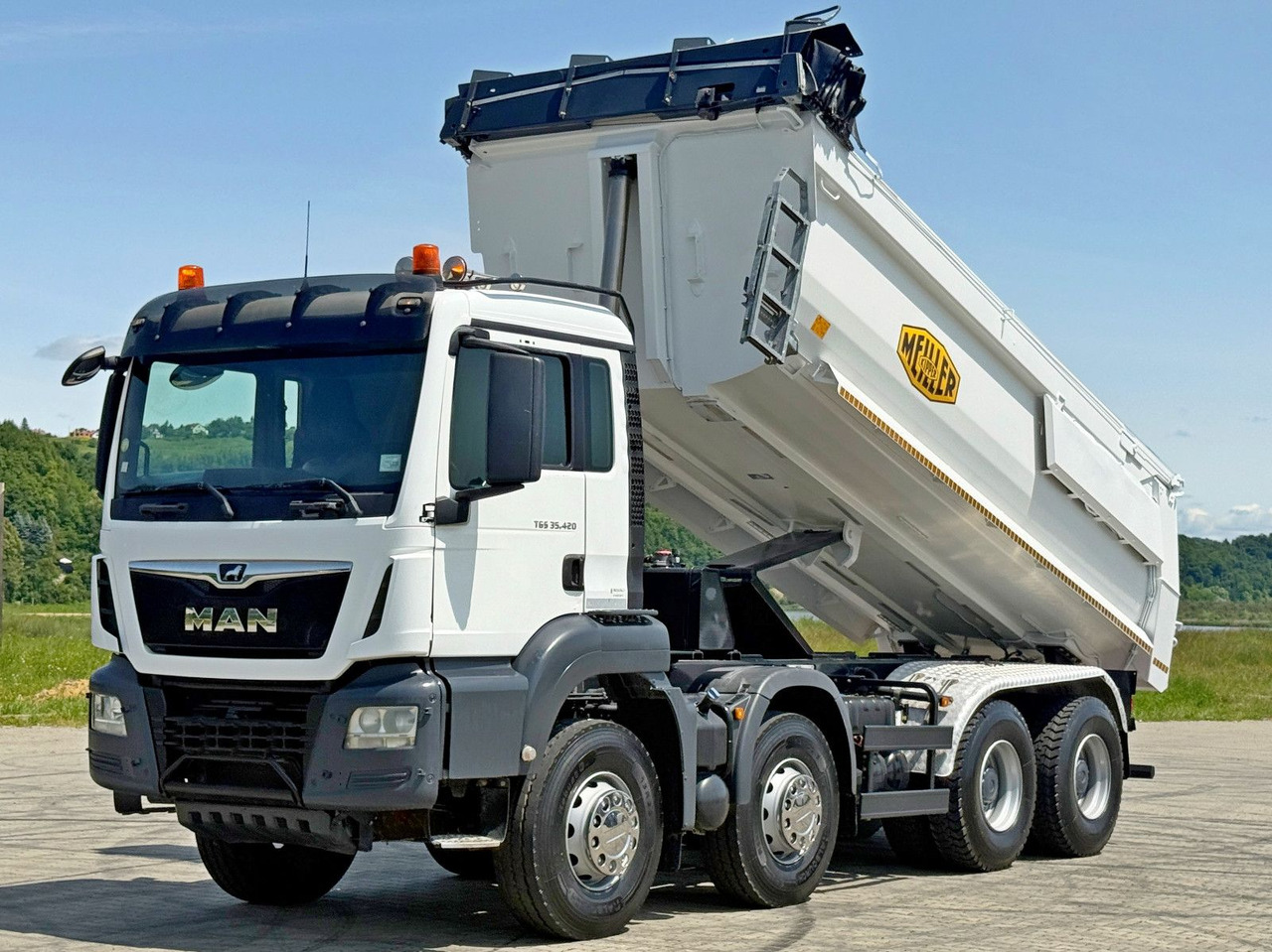 MAN TGS 35.420 KIPPER * 8x4 * TOPZUSTAND - Kallurauto: pilt 3 MAN TGS 35.420 KIPPER * 8x4 * TOPZUSTAND - Kallurauto: pilt 3