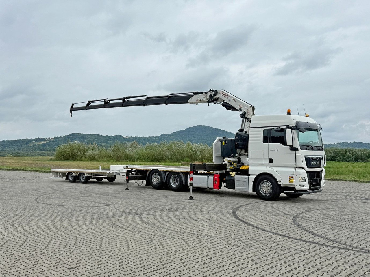 MAN TGX 26.440 * FASSI F455A.2.26E + FUNK + Anhänger - Kraanaga veoauto: pilt 2 MAN TGX 26.440 * FASSI F455A.2.26E + FUNK + Anhänger - Kraanaga veoauto: pilt 2