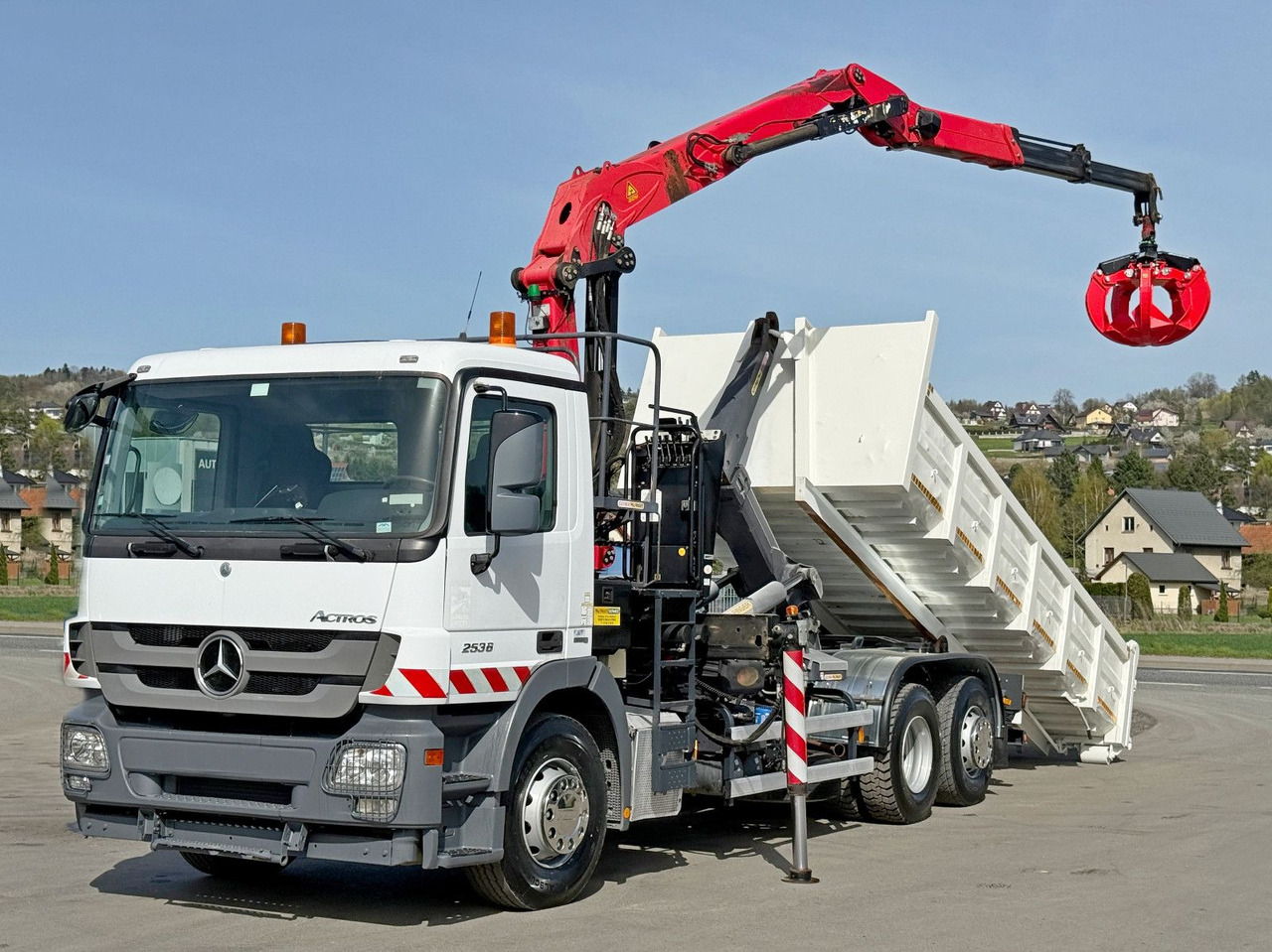 Mercedes-Benz ACTROS 2536 * Abrollkipper + EPSILON Q150Z82 - Konkstõstukiga veoauto: pilt 2 Mercedes-Benz ACTROS 2536 * Abrollkipper + EPSILON Q150Z82 - Konkstõstukiga veoauto: pilt 2