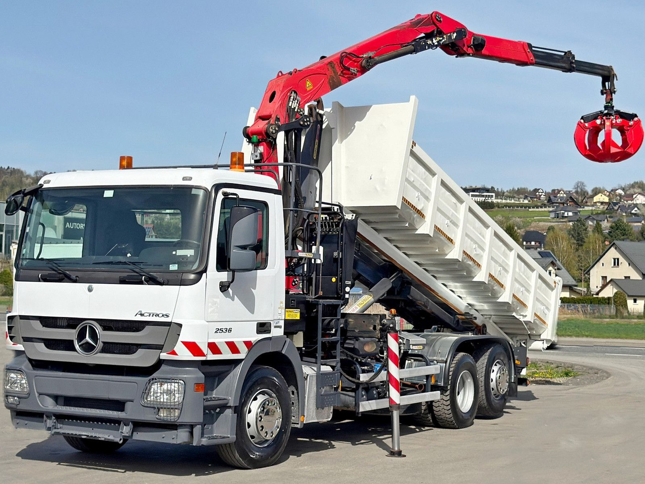 Mercedes-Benz ACTROS 2536 * Abrollkipper + EPSILON Q150Z82 - Konkstõstukiga veoauto: pilt 4 Mercedes-Benz ACTROS 2536 * Abrollkipper + EPSILON Q150Z82 - Konkstõstukiga veoauto: pilt 4