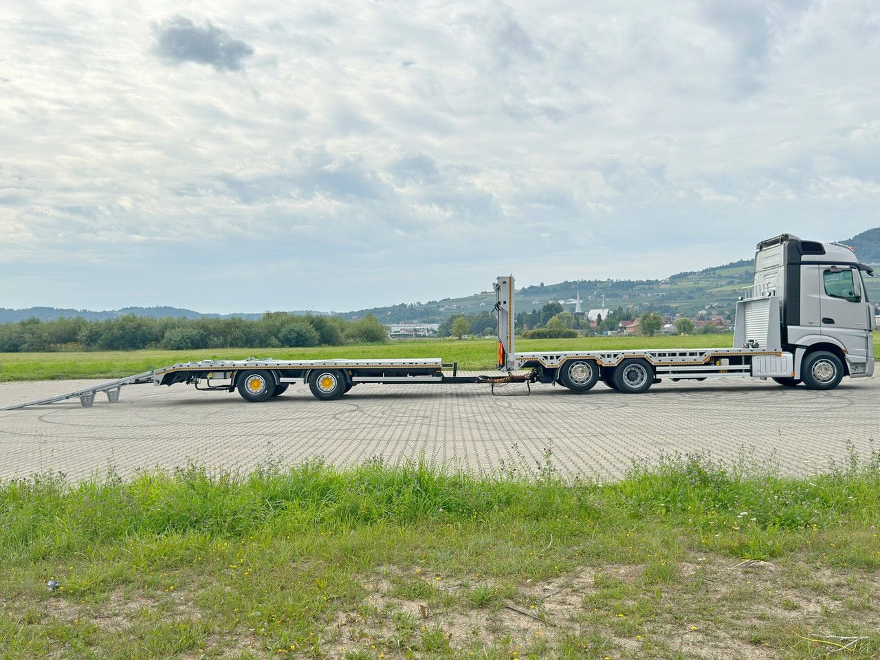 Mercedes-Benz ACTROS 2542 *ABSCHLEPPWAGEN 8,50m+Anhänger 7,32m - Puksiirauto: pilt 3 Mercedes-Benz ACTROS 2542 *ABSCHLEPPWAGEN 8,50m+Anhänger 7,32m - Puksiirauto: pilt 3